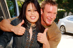 Asian whore and her white groupies, Sc&egrave;ne 4